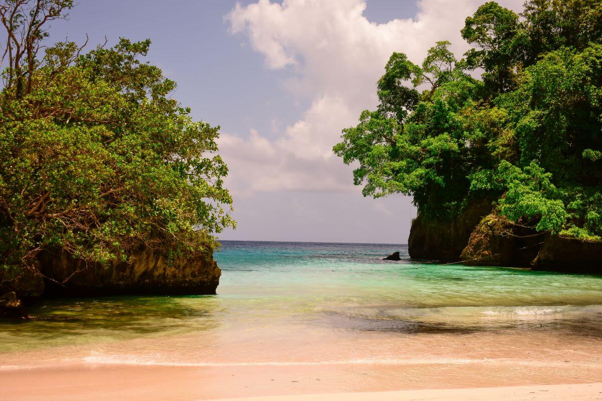 unique things to do in Jamaica - Frenchman Cove