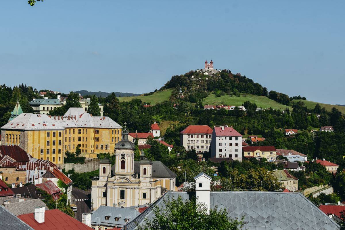 day trips from Bratislava: Banska Stiavnica is one of the best day trips from Bratislava because it is one of the prettiest towns in Slovakia. This beautifully preserved silver mining town is also one of the most important mining towns in Europe. Even UNESCO added Banska Stiavnica to its precious list.