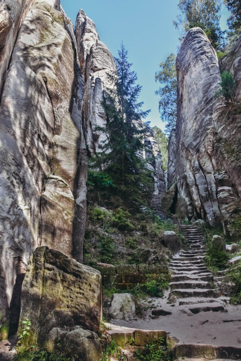 Prague Roc Prachov Rocks: fairy-tale rock formations near Prague