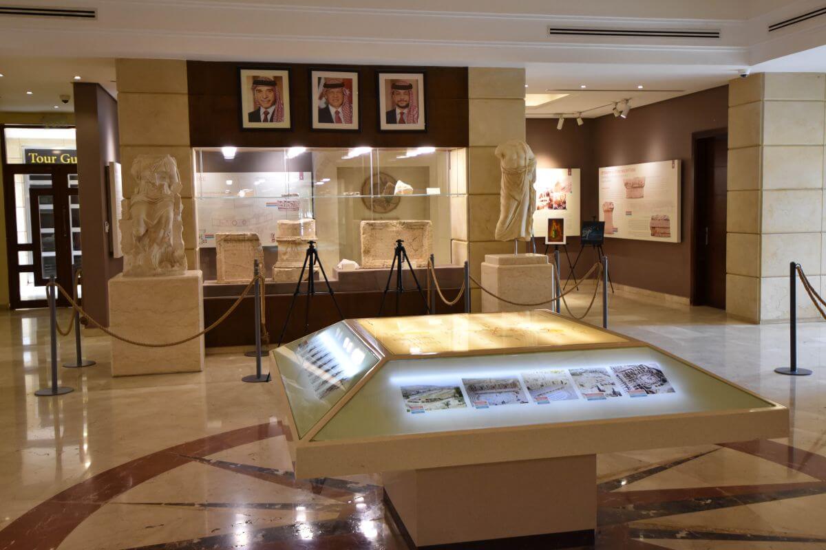 Visitor’s Centre - start here