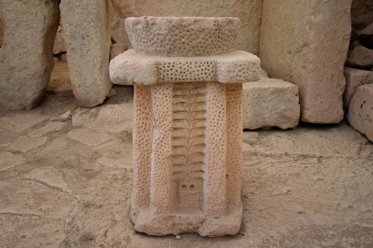 Hagar Qim - stone pilar altar decorated with carvings