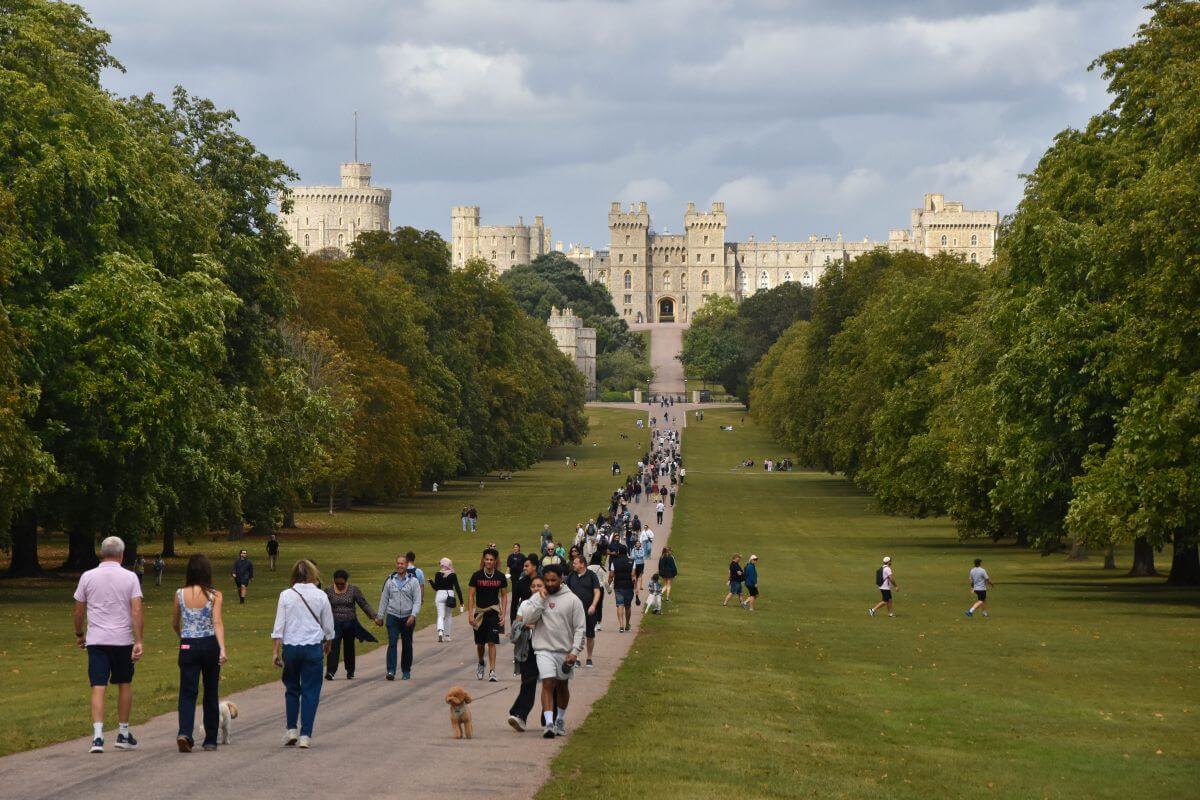 facts about Windsor Castle - The Long Walk – A Royal Road, almost 3 miles long