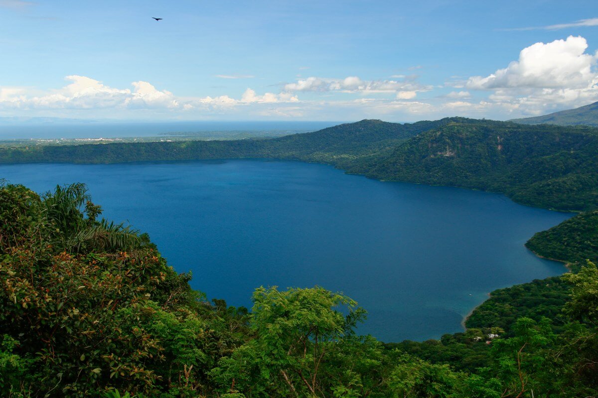 Apoyo Lagoon Nicaragua - travel guide