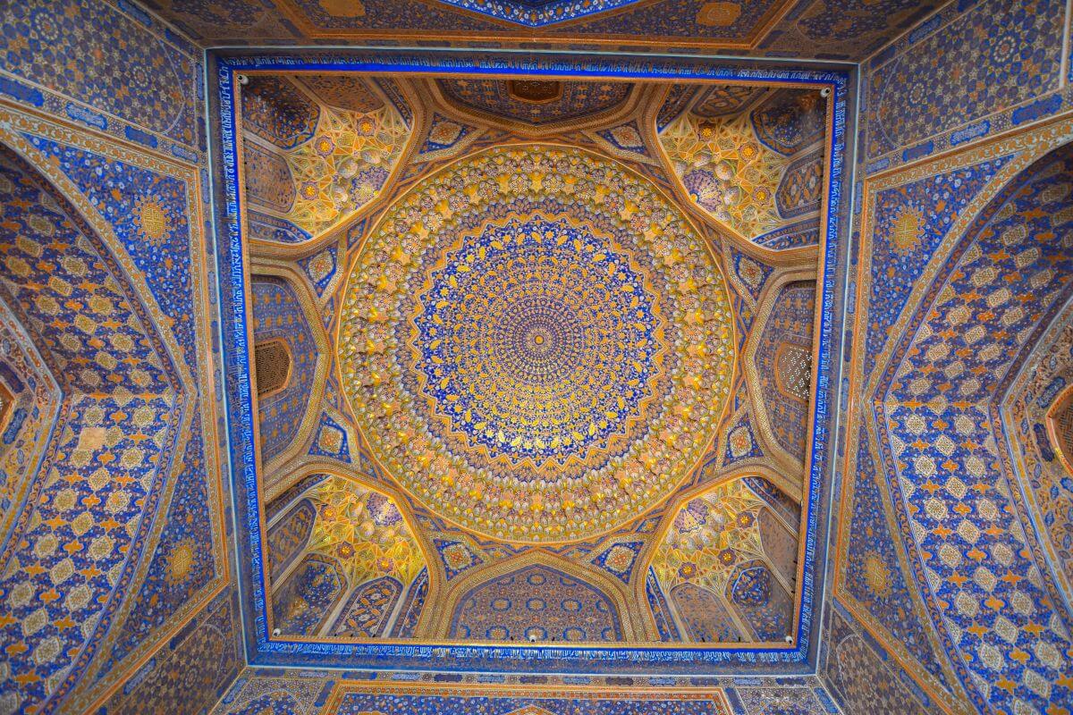 Registan Square -Tilla-Kori Madrasa's fake dome