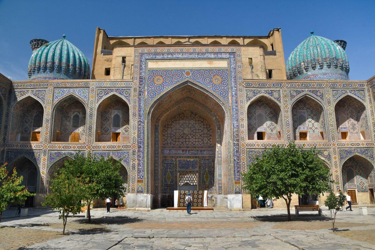 Sher-Dor Madrasa's courtyard