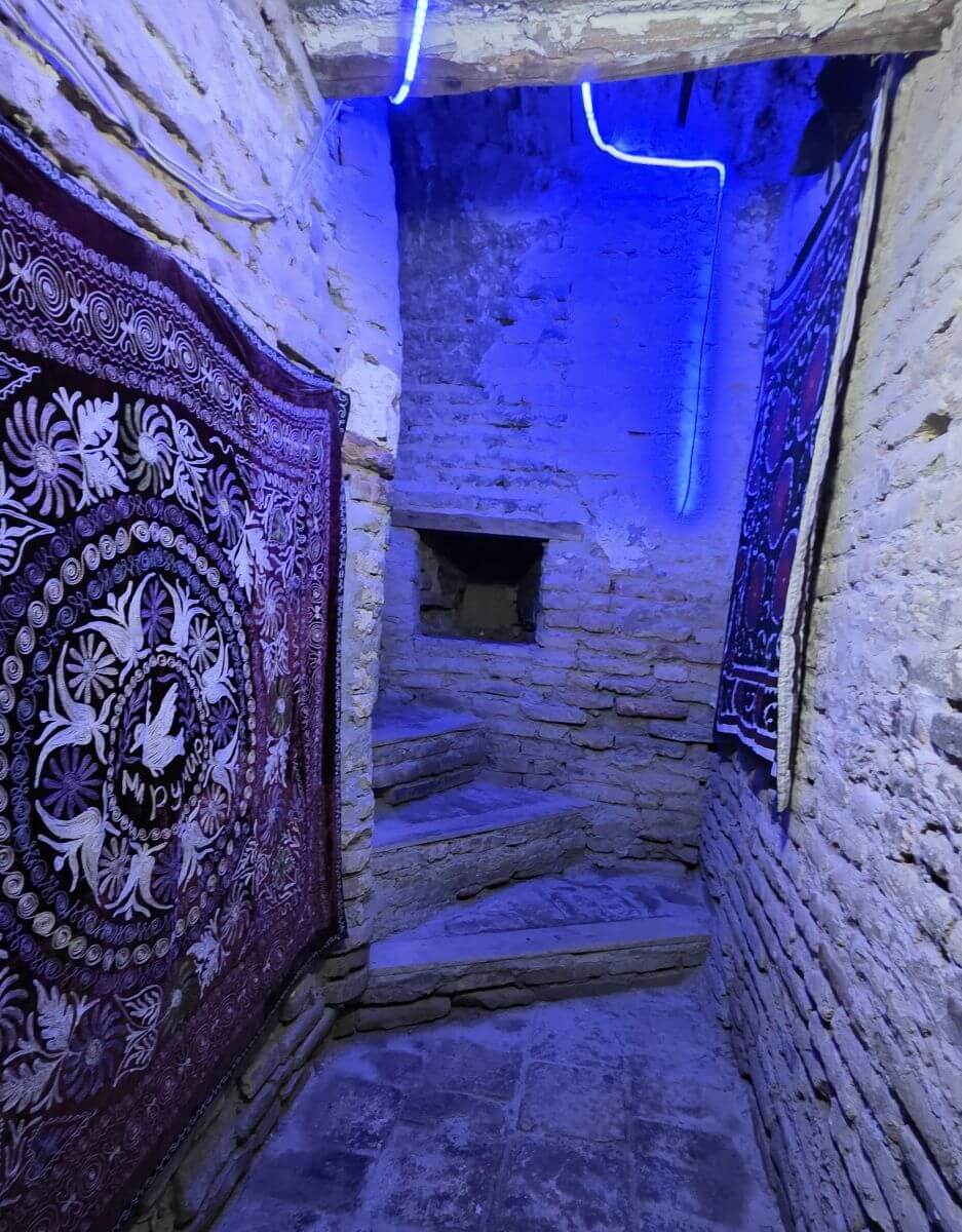 Registan cafe secret cafe - staircase