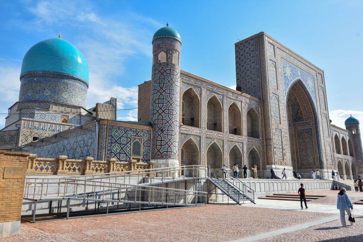 Samarkand Registan Square - Accessibility ramps 