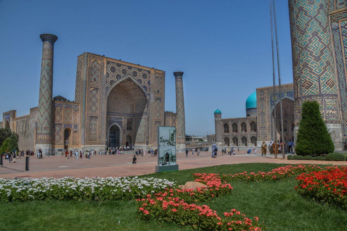 Registan - Ulug Beg Madrasa design