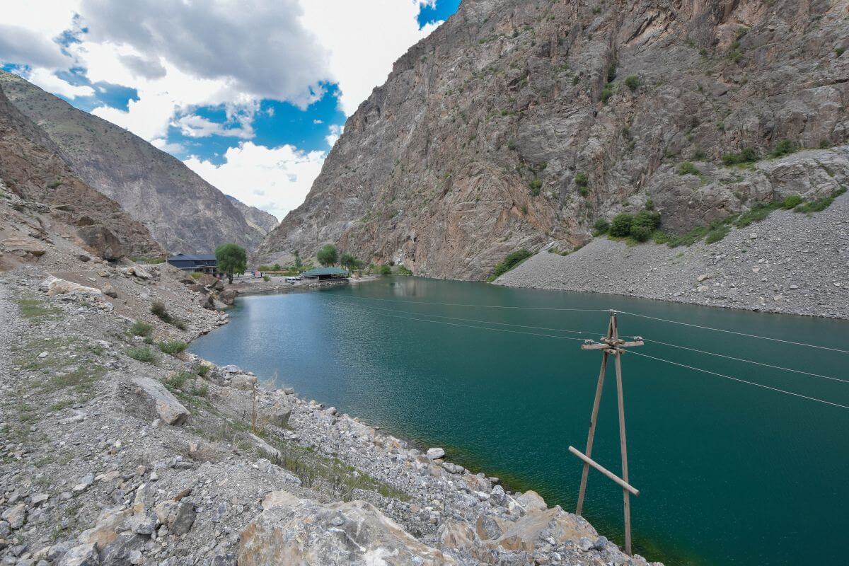 lake number 3 - Gushor
