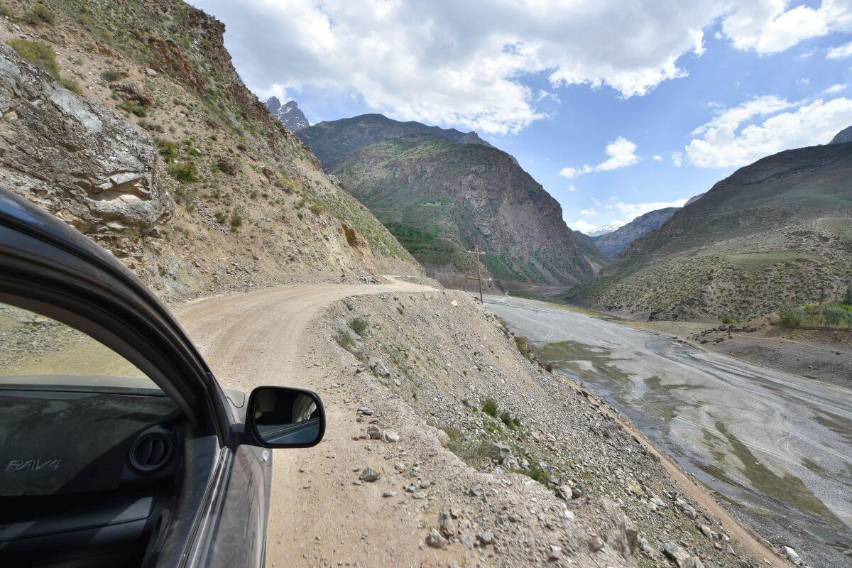 a road between lake 4 and 5