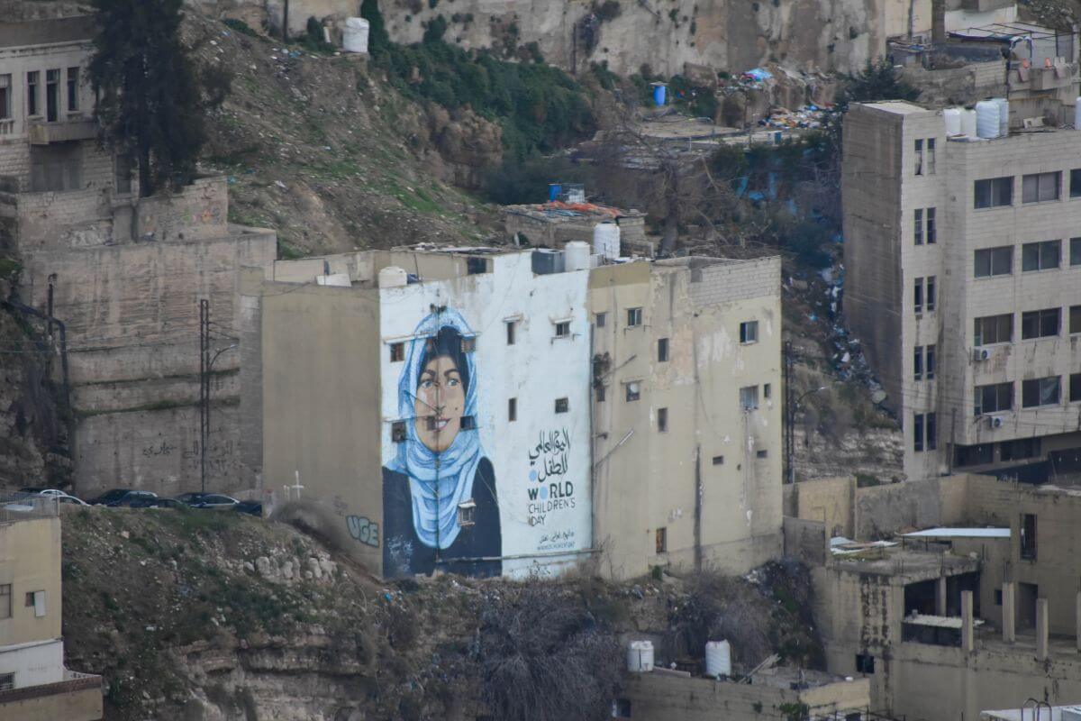 where to find the best street art