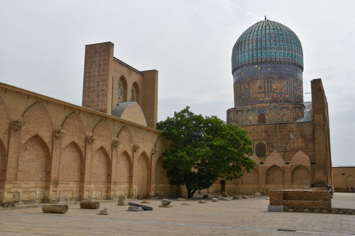 Bibi-Khanym Mosque