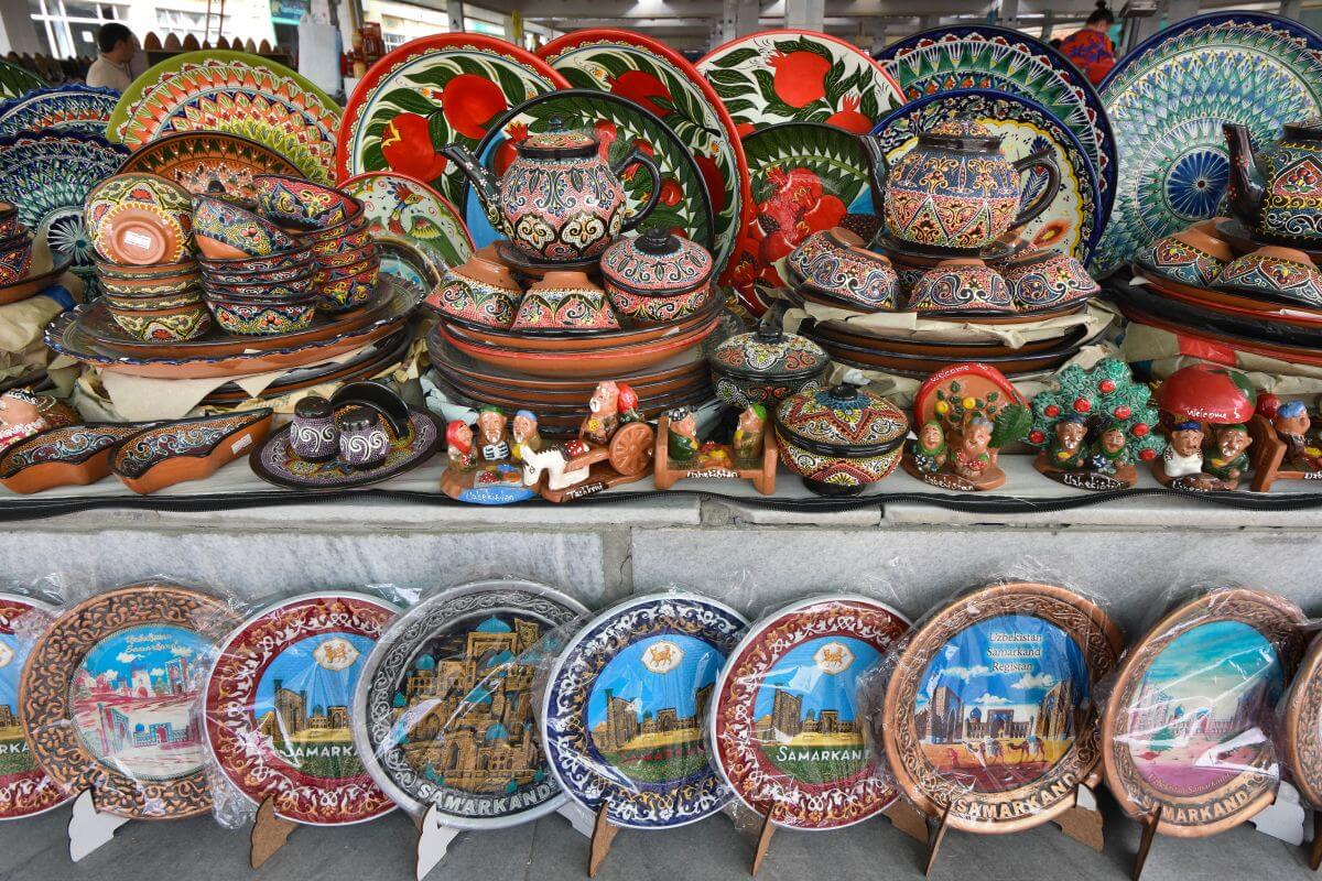 Siyob Bazaar souvenirs