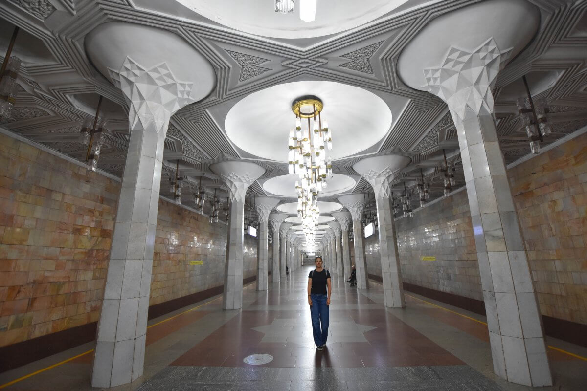 Tashkent Metro - Mustaqillik Maydoni station