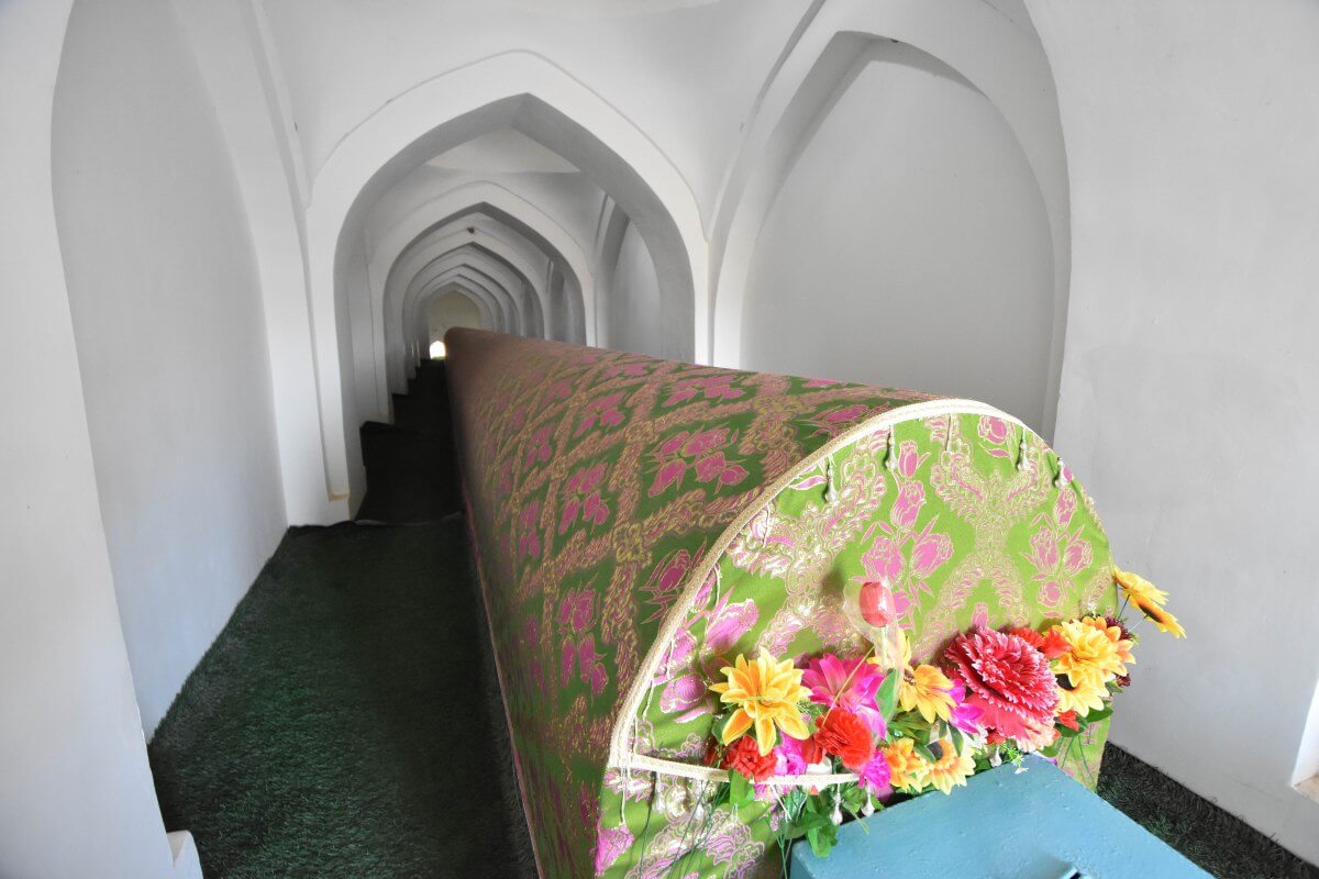 Shamun-Nabi Mausoleum - tomb
