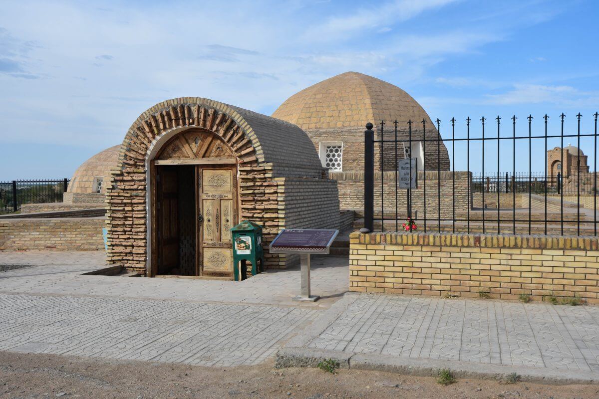 Mizdakhan Nukus - Mazlumkhan-Sulu Mausoleum