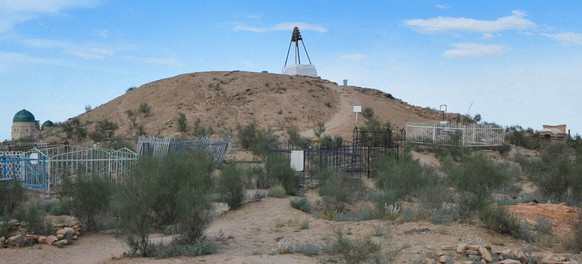 Mizdakhan necropolis - tomb of Adam 