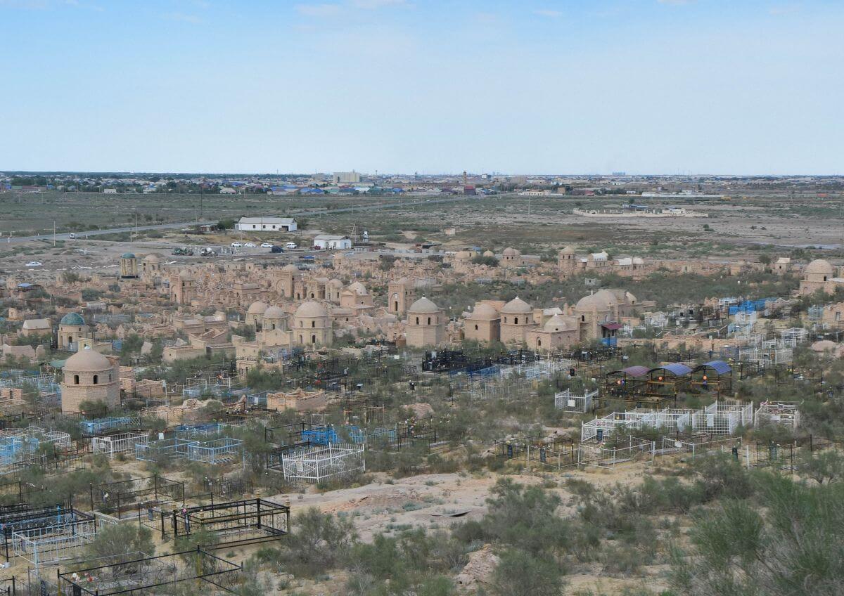 arrival of new religions changed the necropolis